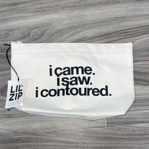 •NWT• Lil’ Zip Dogeared Cosmetic Pouch